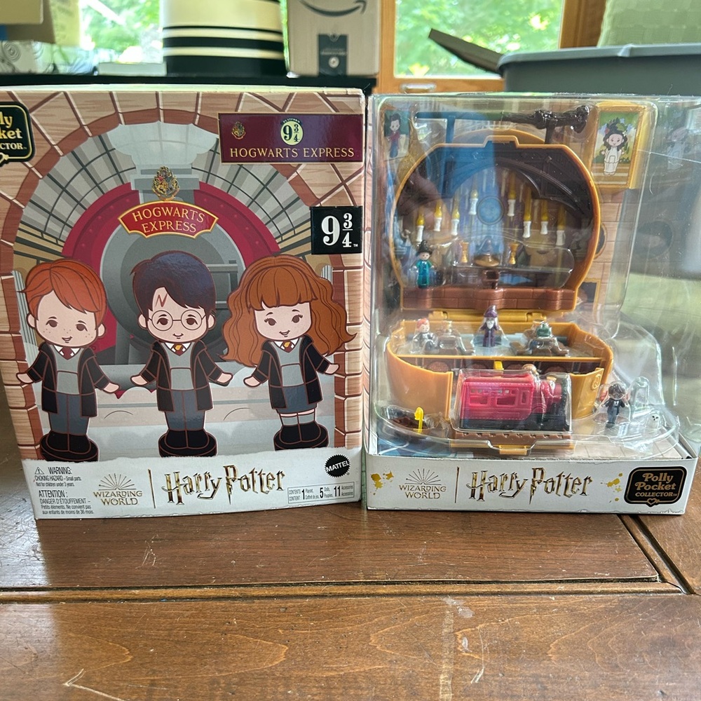 New in box Polly Pocket Collector Harry Potter Compact
